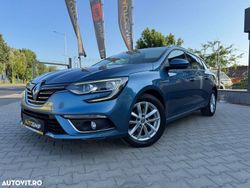 Albastru Utilizat 2017 Renault Mégane GrandTour Intens Break | 8.710 EUR (Puțin scump)