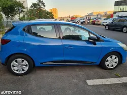 Culoarealbastru Utilizat 2013 Renault R9 Berlinǎ | 6.000 EUR