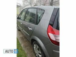 Gri Utilizat 2004 Renault Scénic II Monovolum | 700 EUR