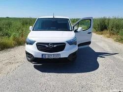 Alb Utilizat 2020 Opel Combo Monovolum | 12.990 EUR (Preț OK)