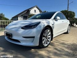 Culoarealb Utilizat 2019 Tesla Model 3 Berlinǎ | 21.000 EUR (Preț OK)