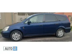 Albastru marin Utilizat 2002 Honda Stream Monovolum | 2.200 EUR
