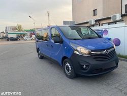 Culoarealbastru Utilizat 2018 Opel Vivaro Van | 9.800 EUR (Super Preț)