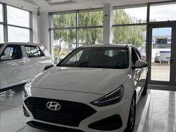 Culoarealb Nouă 2025 Hyundai i30 Hatchback | 21.330 EUR (Preț OK)