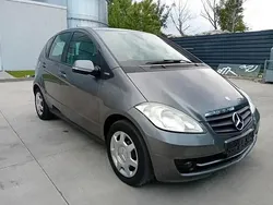 Gri Utilizat 2011 Mercedes A160 Elegance Hatchback | 3.111 EUR (Preț OK)