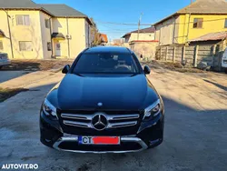 Culoarenegru Utilizat 2016 Mercedes GLC250 SUV | 21.500 EUR (Preț bun)