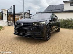 Culoarenegru Utilizat 2024 VW Touareg R-line SUV | 76.000 EUR