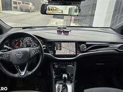 Culoareverde Utilizat 2017 Opel Astra Innovation Break | 11.000 EUR (Scump)