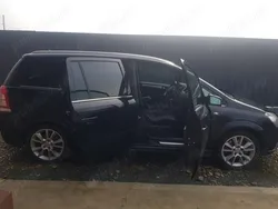 Utilizat 2008 Opel Zafira Monovolum | 1.800 EUR (Preț bun)