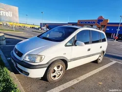 Alb Utilizat 2002 Opel Zafira Monovolum | 1.700 EUR (Scump)