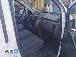 Alb Utilizat 2005 Mercedes Vito Monovolum | 5.999 EUR (Scump)