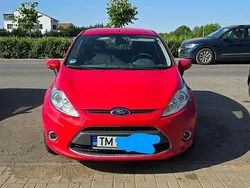 Rosu Utilizat 2010 Ford Fiesta Hatchback | 2.850 EUR (Preț bun)