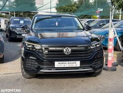 Culoarenegru Utilizat 2020 VW Touareg Elegance SUV | 31.460 EUR (Super Preț)