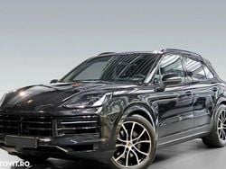 Culoarenegru Utilizat 2023 Porsche Cayenne SUV | 82.159 EUR