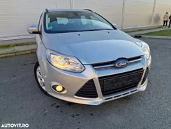 Gri Utilizat 2012 Ford Focus Champions Edition Break | 4.450 EUR (Preț OK)