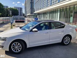Alb Utilizat 2014 Skoda Octavia Elegance Berlinǎ | 9.998 EUR (Preț OK)