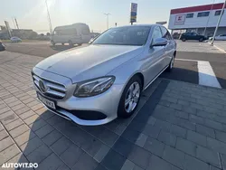 Gri Utilizat 2017 Mercedes E220 Berlinǎ | 31.500 EUR (Scump)
