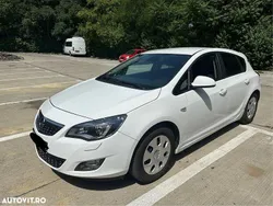 Alb Utilizat 2011 Opel Astra Enjoy Hatchback | 5.450 EUR (Preț OK)