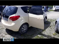 Utilizat 2011 Opel Meriva Monovolum | 4.700 EUR