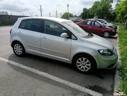 Utilizat 2006 VW Golf V Hatchback | 2.400 EUR