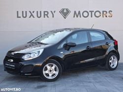 Culoarenegru Utilizat 2012 Kia Rio Basis | 5.300 EUR (Preț OK)
