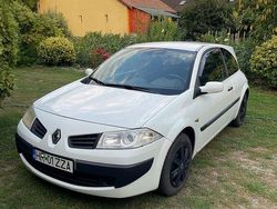 Culoarealb Utilizat 2008 Renault Mégane II Authentique Berlinǎ | 1.250 EUR (Preț bun)