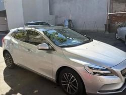 Argintiu Utilizat 2017 Volvo V40 Inscription Break | 11.200 EUR (Preț OK)