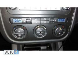 Albastru metalizat Utilizat 2008 VW Jetta Berlinǎ | 5.500 EUR (Scump)