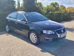 Culoarenegru Utilizat 2008 VW Passat Berlinǎ | 2.599 EUR (Preț bun)