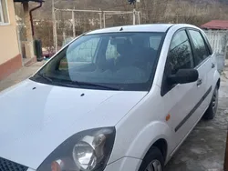 Utilizat 2009 Ford Fiesta Hatchback | 1.700 EUR (Preț OK)