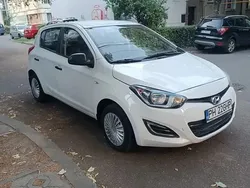 Utilizat 2014 Hyundai i20 Berlinǎ | 2.500 EUR
