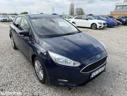 Albastru Utilizat 2015 Ford Focus Trend Hatchback | 5.831 EUR (Preț bun)