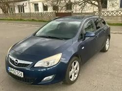Albastru Utilizat 2011 Opel Astra Break | 4.500 EUR (Scump)