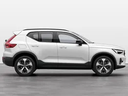 ["crystal white"] Nouă 2025 Volvo XC40 Ultra SUV | 46.651 EUR