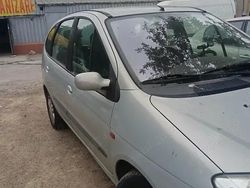 Utilizat 2003 Renault Scénic Monovolum | 1.200 EUR (Preț bun)