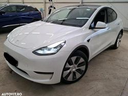 Culoarealb Utilizat 2024 Tesla Model Y SUV | 39.999 EUR (Preț OK)