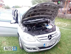 Mercedes B200