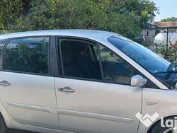 Utilizat 2007 Renault Scénic II Monovolum | 800 EUR
