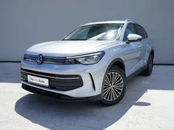 Gri mediu normal Utilizat 2025 VW Tiguan Life SUV | 37.000 EUR (Puțin scump)