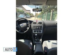 Albastru marin Utilizat 2005 Ford Focus Break | 2.500 EUR (Scump)