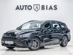 Negru Utilizat 2020 Ford Focus ST-Line X Berlinǎ | 10.949 EUR (Preț bun)