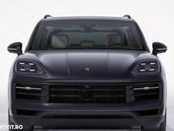 Culoarenegru Utilizat 2024 Porsche Cayenne SUV | 90.629 EUR (Preț bun)