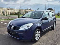 Culoarealbastru Utilizat 2009 Dacia Sandero Lauréate Hatchback | 2.900 EUR (Preț OK)