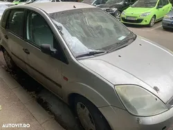 Culoareargint Utilizat 2003 Ford Fiesta Ghia Hatchback | 1.000 EUR (Preț OK)