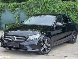 Negru Utilizat 2021 Mercedes C300 AMG line Berlinǎ | 23.999 EUR (Preț bun)