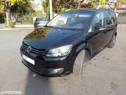 Negru Utilizat 2011 VW Touran Comfortline Monovolum | 7.100 EUR (Preț OK)