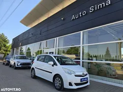 Alb Utilizat 2012 Toyota Verso-S Monovolum | 7.790 EUR