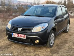 Gri Utilizat 2009 Dacia Sandero Hatchback | 2.499 EUR (Preț bun)