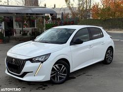 Culoarealb Utilizat 2021 Peugeot 208 GT Hatchback | 11.900 EUR (Preț bun)