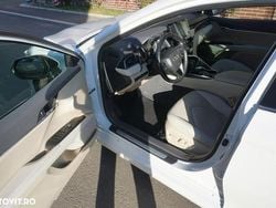 Culoarealb Utilizat 2021 Toyota Camry Berlinǎ | 30.800 EUR